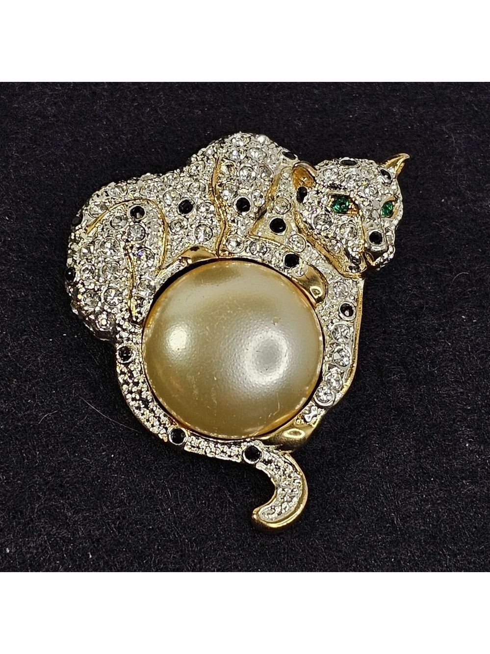 Rhinestone Leopard Brooch with Large Faux Pearl, Big Cat Cheetah Pin Vintage